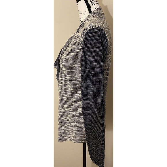 Women’s Signature Studio Size Medium Swing Front Blue Gray Cardigan - Picture 4 of 6